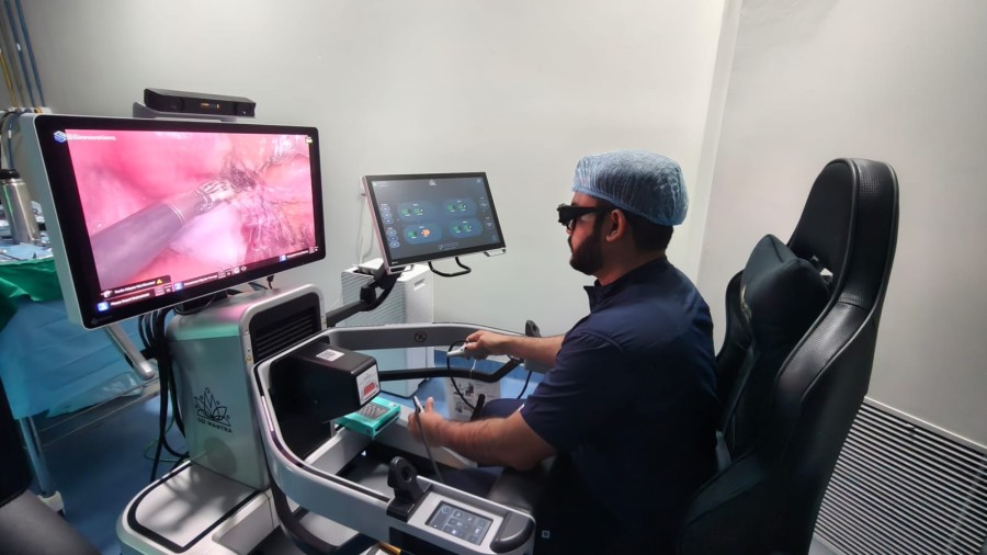 SSI Mantra robotic-assisted cancer surgery